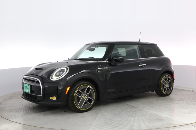 2023 MINI Cooper SE