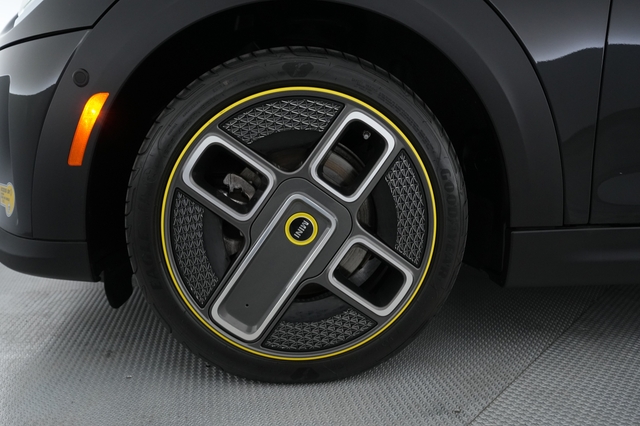 2023 MINI Cooper SE