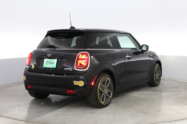 2023 MINI Cooper SE