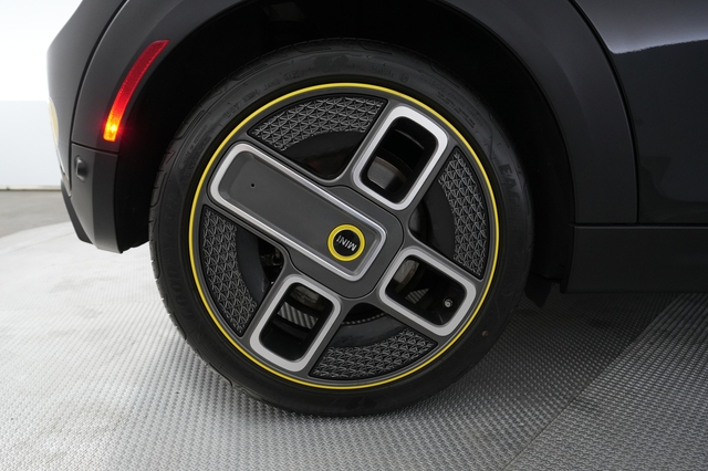 2023 MINI Cooper SE