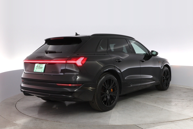 2022 Audi e-tron