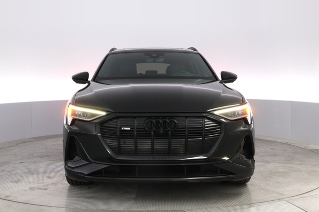 2022 Audi e-tron