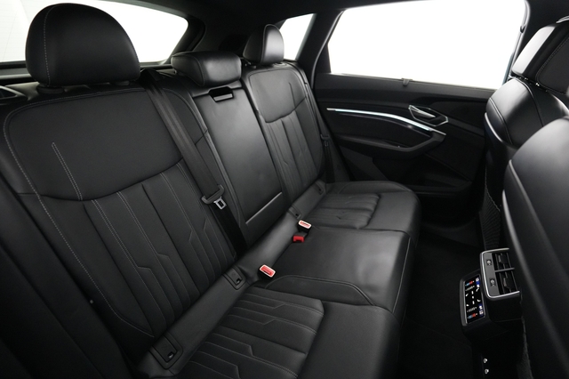 2022 Audi e-tron