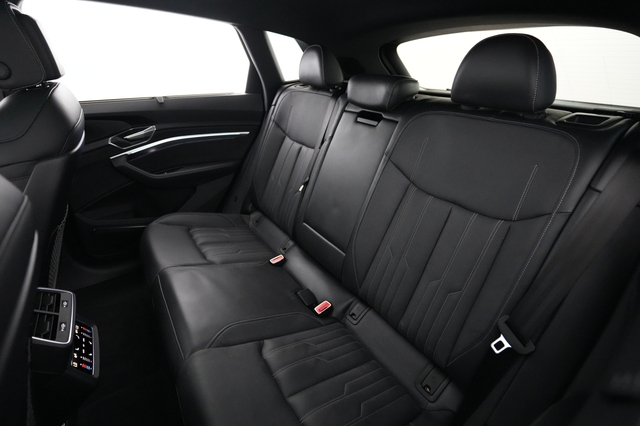 2022 Audi e-tron