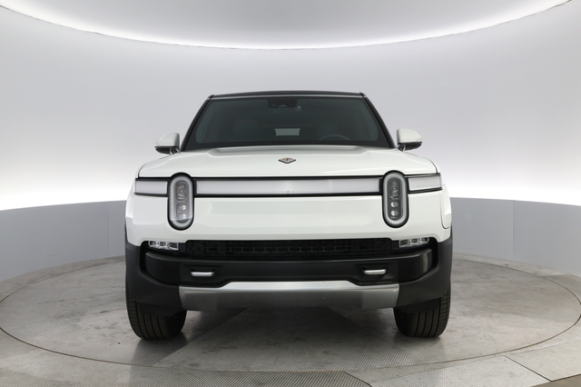 2022 Rivian R1S