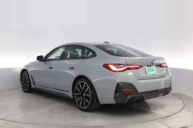 2024 BMW i4
