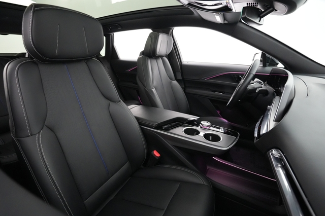 2024 Cadillac Lyriq