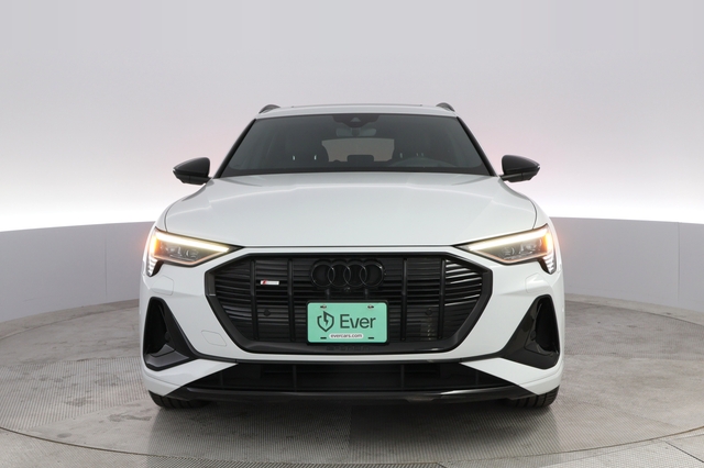 2022 Audi e-tron