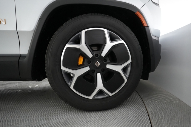 2023 Rivian R1T