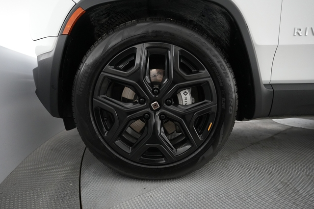 2023 Rivian R1T