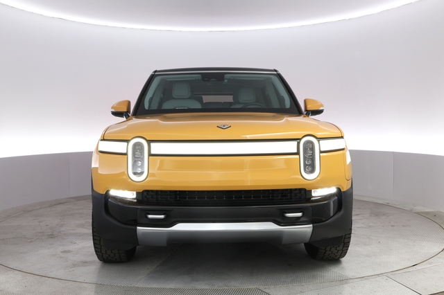 2023 Rivian R1S