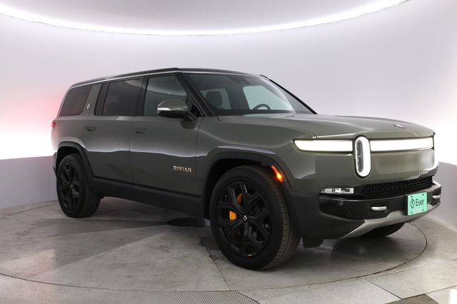 2022 Rivian R1S