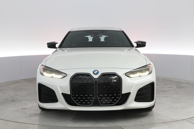2022 BMW i4