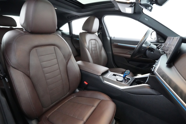 2022 BMW i4