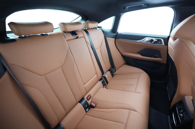2024 BMW i4