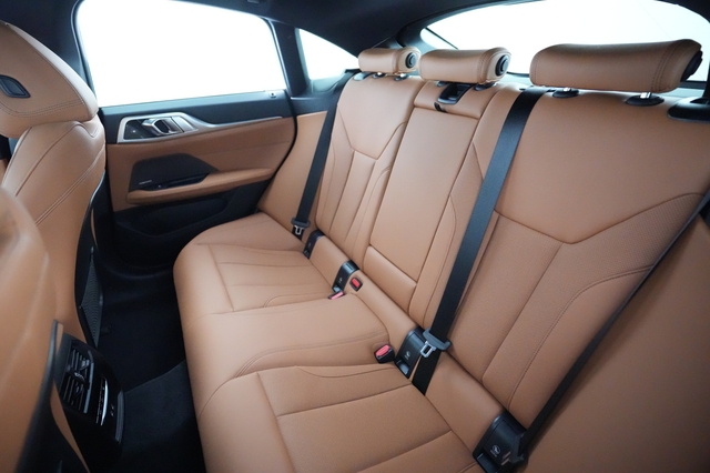 2024 BMW i4