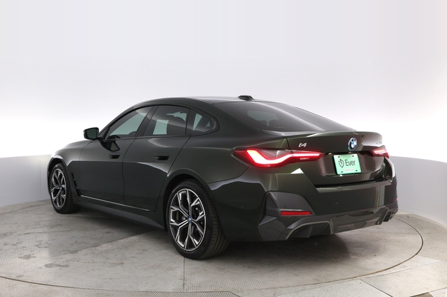 2024 BMW i4