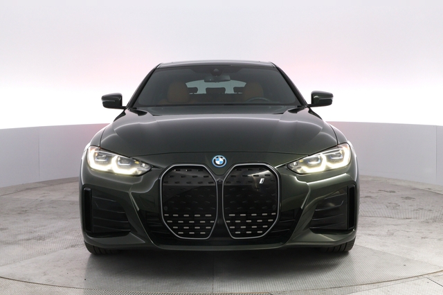 2024 BMW i4