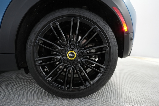 2024 MINI Cooper SE