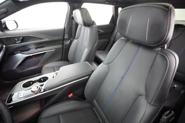 2024 Cadillac LYRIQ