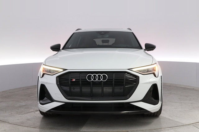 2022 Audi e-tron