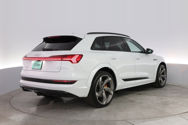 2022 Audi e-tron