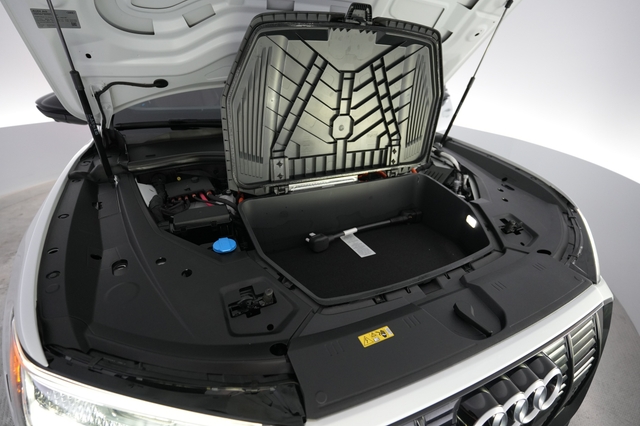 2022 Audi e-tron