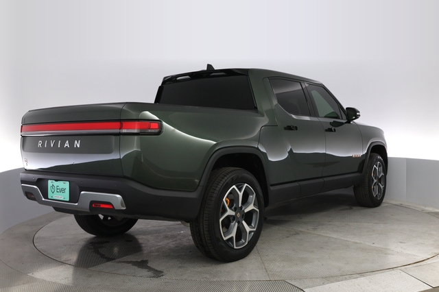 2022 Rivian R1T