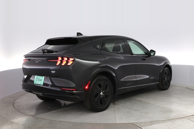 2022 Ford Mustang Mach-E