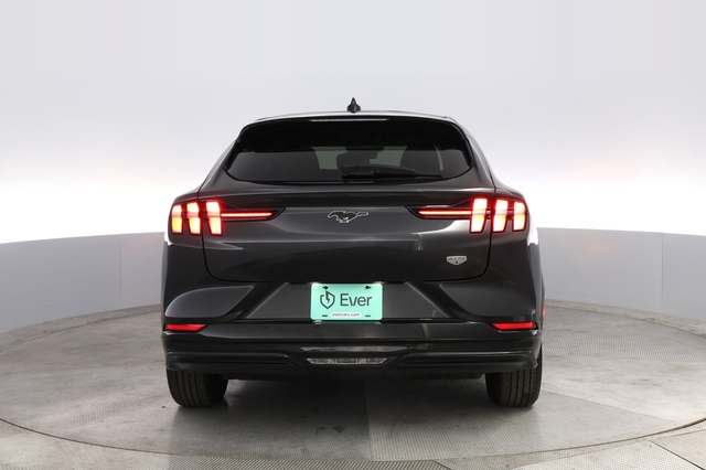 2022 Ford Mustang Mach-E