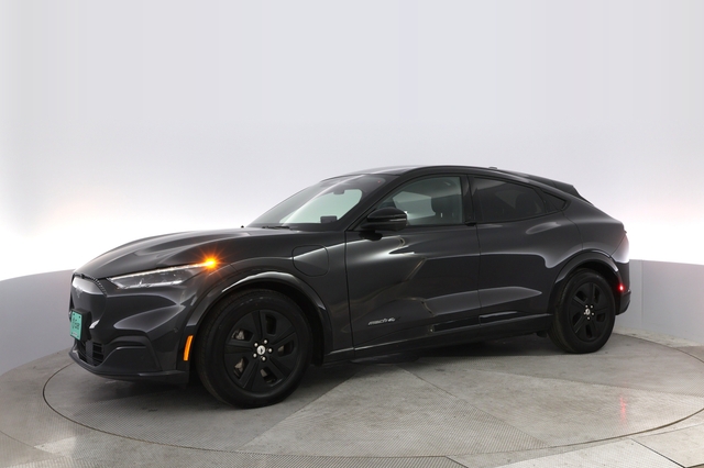 2022 Ford Mustang Mach-E