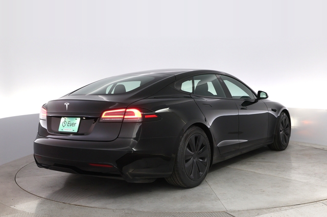 2022 Tesla Model S