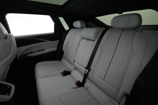 2024 Cadillac Lyriq