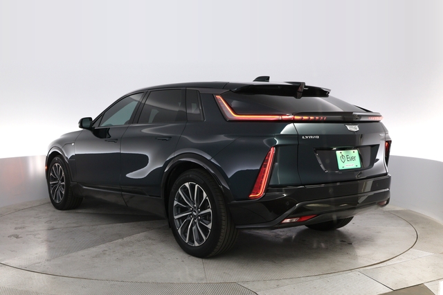 2024 Cadillac Lyriq