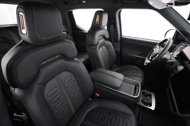 2022 Rivian R1T
