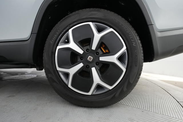 2022 Rivian R1T