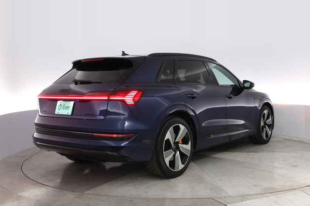 2022 Audi e-tron