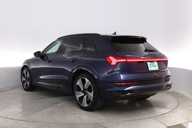 2022 Audi e-tron