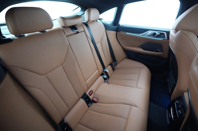 2023 BMW i4