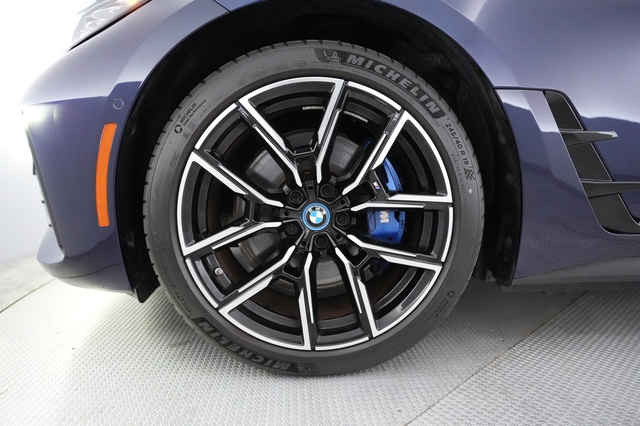2023 BMW i4