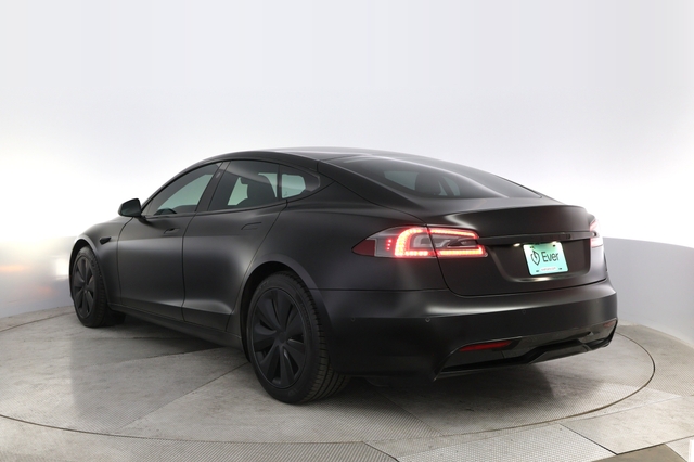 2022 Tesla Model S