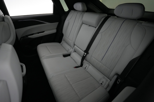 2024 Cadillac Lyriq
