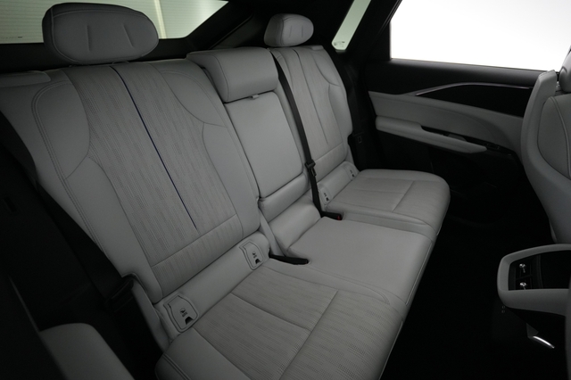 2024 Cadillac Lyriq