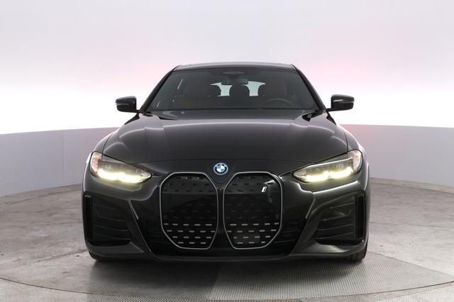 2022 BMW i4