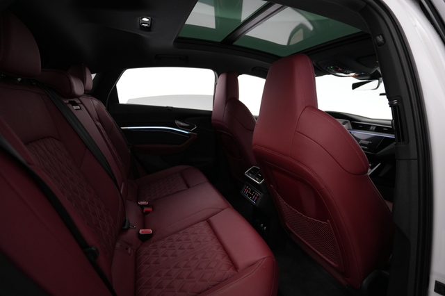 2022 Audi e-tron S Sportback