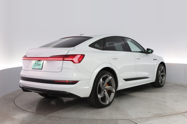 2022 Audi e-tron S Sportback