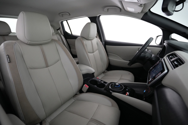2020 Nissan LEAF