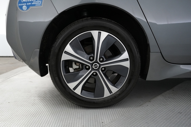 2020 Nissan LEAF