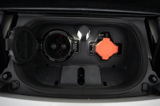2023 Nissan LEAF