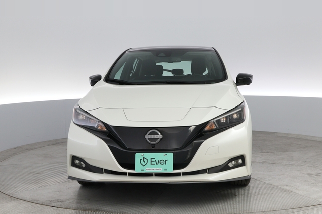 2023 Nissan LEAF